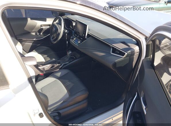 JTNC4MBE7M3133582 2021 TOYOTA LL White Vista interior delantera