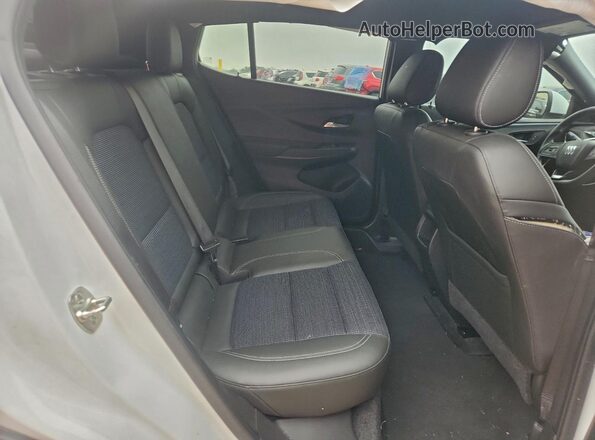 KL47LAE28RB092072 2024 BUICK OTHER White Widok tylnych siedzeń