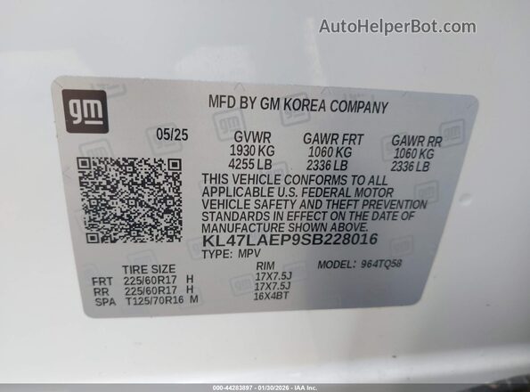 KL47LAEP9SB228016 2025 BUICK OTHER White Vista del compartimento del motor