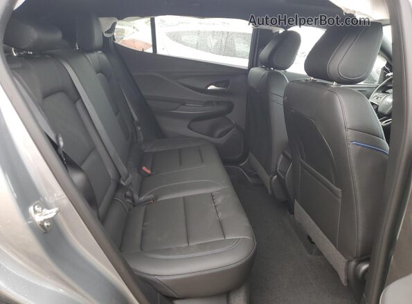 KL47LBEP7SB232006 2025 BUICK OTHER Silver Vista de los asientos traseros