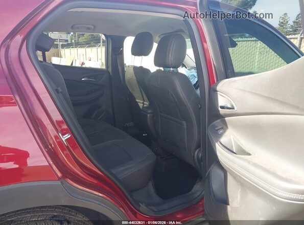 KL4AMBS28RB067959 2024 BUICK ENCORE Burgundy Vista de la etiqueta del VIN