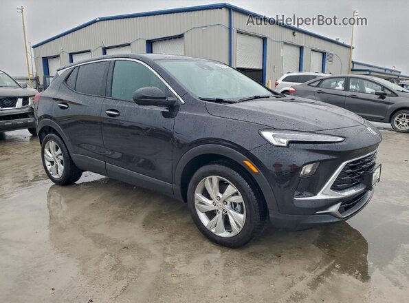 KL4AMBSL1TB015668 2026 BUICK ENCORE Черный Передняя правая четверть