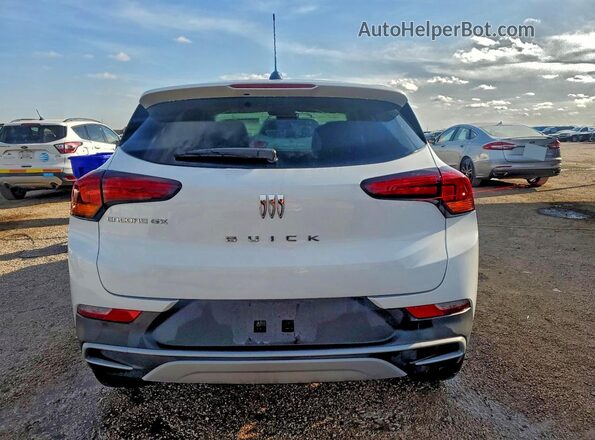 KL4AMBSL8SB213517 2025 BUICK ENCORE White უკანა ხედი