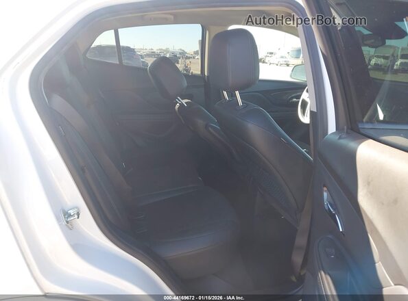 KL4CJASB8KB905327 2019 BUICK ENCORE White Widok naklejki z numerem VIN