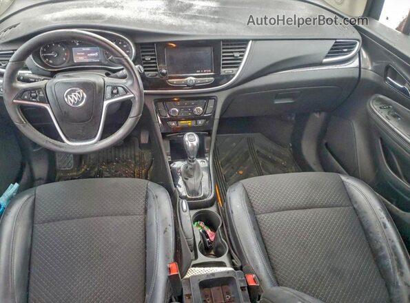 KL4CJESM4NB560780 2022 BUICK ENCORE Бордовый Вид панели приборов