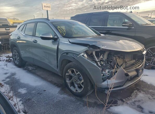 KL77LHEP4SC244078 2025 CHEVROLET TRAX Gray Передня права чверть