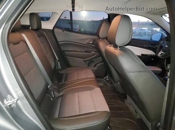 KL77LHEP4SC244078 2025 CHEVROLET TRAX Gray Вид задньої частини салону