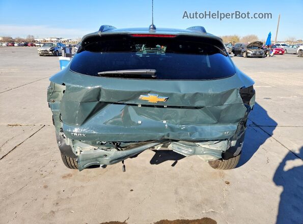 KL77LHEP7TC007733 2026 CHEVROLET TRAX Зеленый Вид сзади