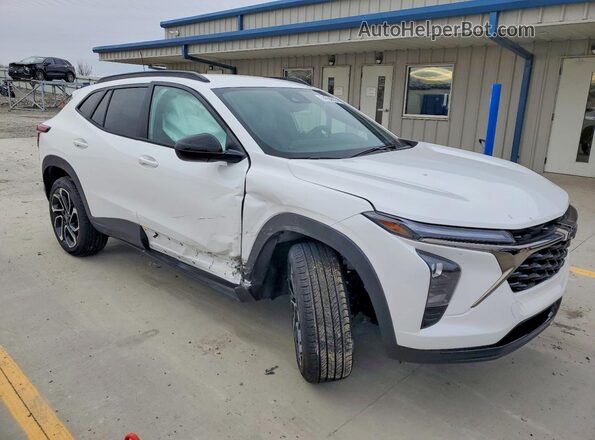KL77LJEP4TC002948 2026 CHEVROLET TRAX White Передня права чверть