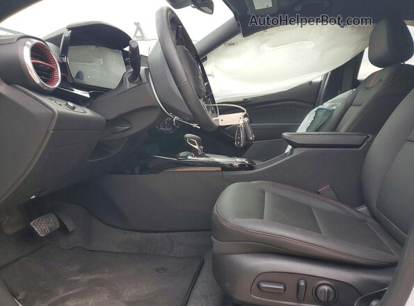 KL77LJEP4TC002948 2026 CHEVROLET TRAX White Вид салону спереду