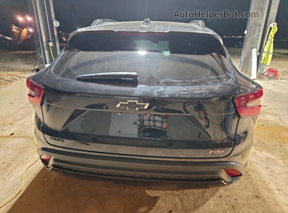 KL77LJEP8SC268066 2025 CHEVROLET TRAX Black Հետևի տեսք