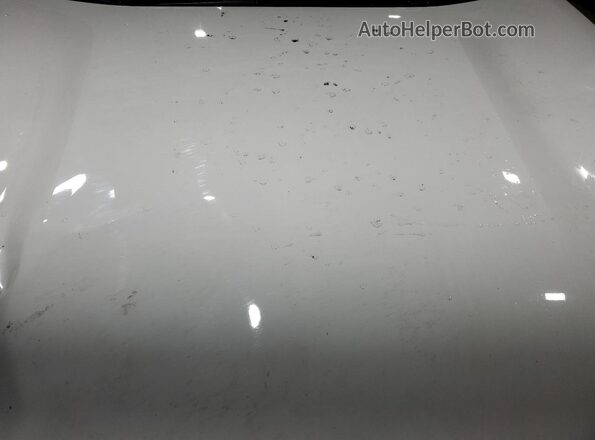 KL77LKEP2TC006325 2026 CHEVROLET TRAX White Widok komory silnika