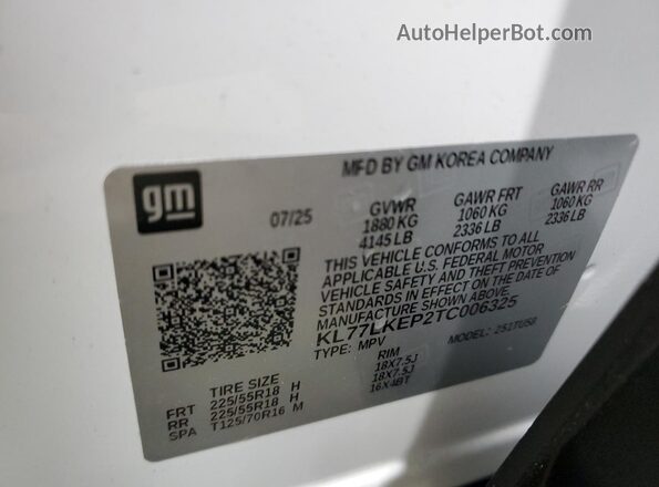KL77LKEP2TC006325 2026 CHEVROLET TRAX White Widok naklejki z numerem VIN