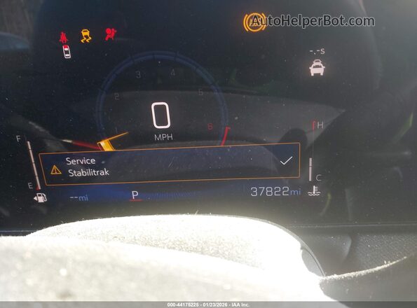 KL79MMS29RB065686 2024 CHEVROLET TRAILBLAZER Black Widok z przodu