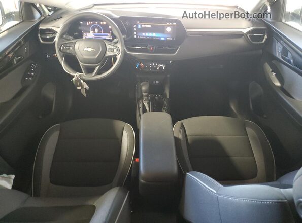 KL79MPSL7TB007710 2026 CHEVROLET TRAILBLAZER Green Вид панелі приладів
