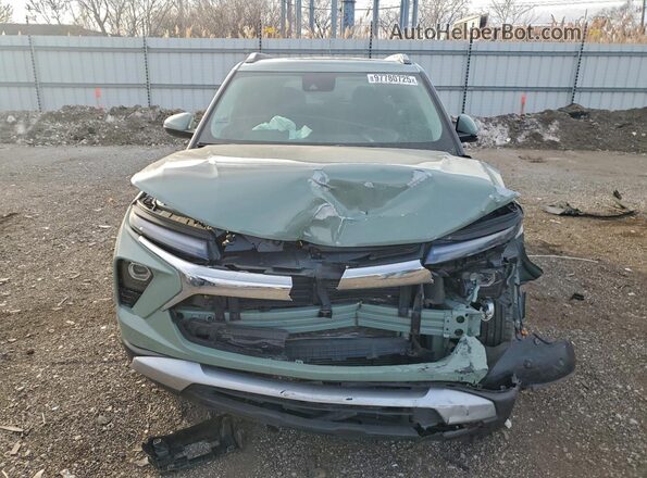 KL79MPSPXSB140365 2025 CHEVROLET TRAILBLAZER Зеленый Вид спереди