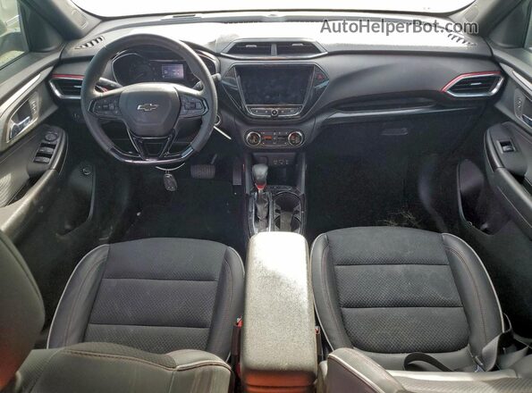 KL79MUSLXPB201975 2023 CHEVROLET TRAILBLAZER Silver Առջևի վահանակի տեսք