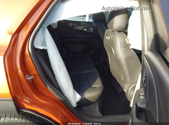 KL79MVSL8PB094897 2023 CHEVROLET TRAILBLAZER Orange VIN կոդի պիտակի տեսք