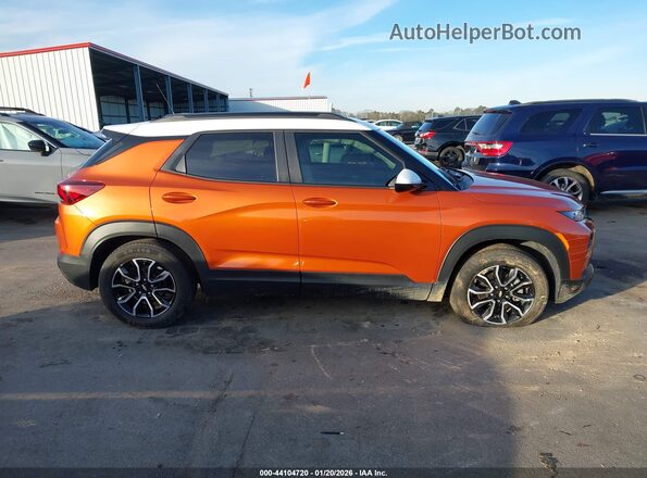 KL79MVSL8PB094897 2023 CHEVROLET TRAILBLAZER Orange Սալոնի հետևի տեսք