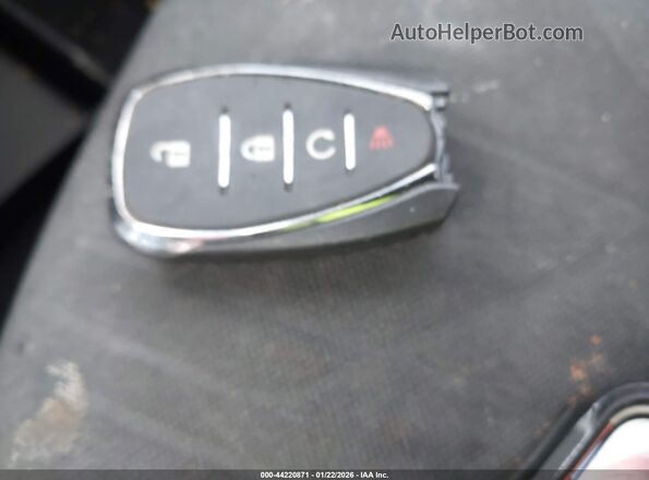 KL7CJLSB9KB903472 2019 CHEVROLET TRAX Gray Dashboard view