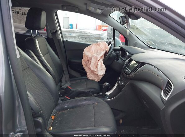 KL7CJLSB9KB903472 2019 CHEVROLET TRAX Gray Front interior view