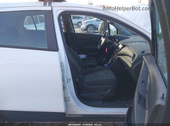 KL7CJNSB6MB314409 2021 CHEVROLET TRAX White Widok wnętrza z przodu