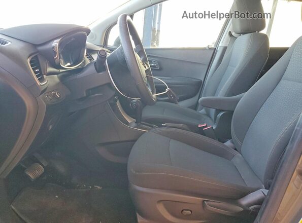 KL7CJNSB6MB351914 2021 CHEVROLET TRAX Gray Front interior view