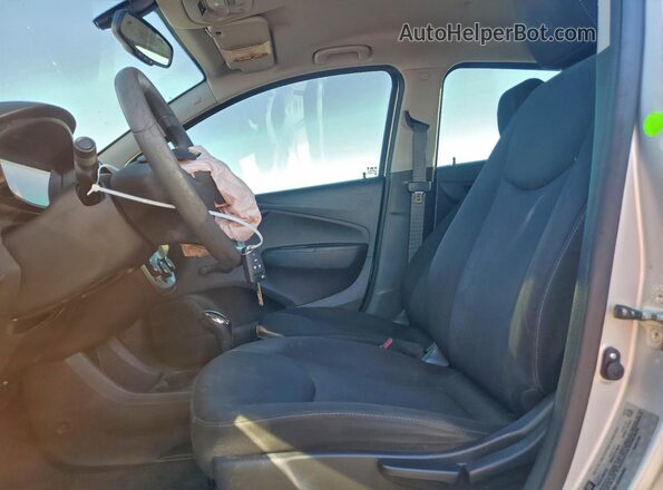 KL8CB6SA1GC634483 2016 CHEVROLET SPARK Silver წინა სალონის ხედი