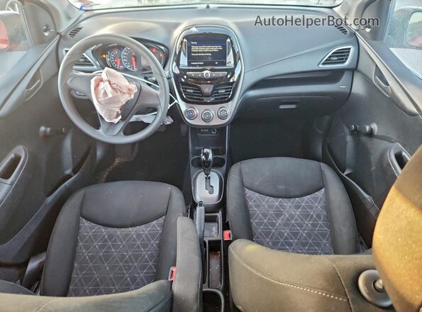 KL8CB6SA2LC478934 2020 CHEVROLET SPARK Красный Вид панели приборов