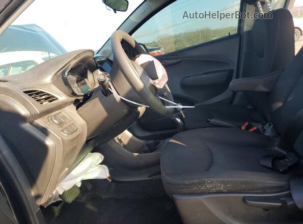 KL8CB6SA4NC008777 2022 CHEVROLET SPARK Gray Vista interior delantera