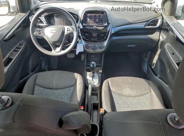 KL8CD6SA5NC028613 2022 CHEVROLET SPARK White Widok deski rozdzielczej