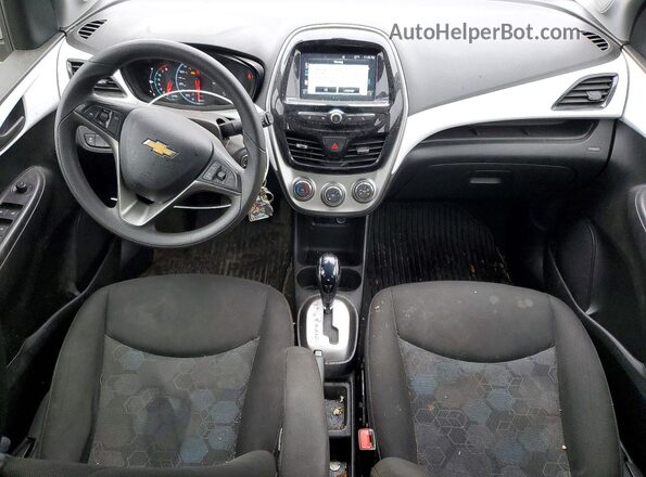KL8CD6SA8JC478783 2018 CHEVROLET SPARK White Vista del salpicadero