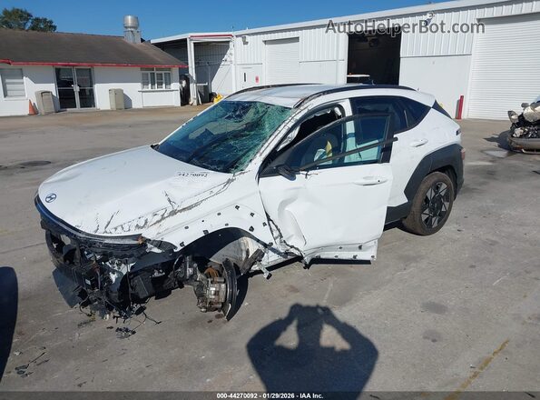 KM8HB3AB9RU110819 2024 HYUNDAI KONA White Առջևի ձախ երեք քառորդ տեսարան