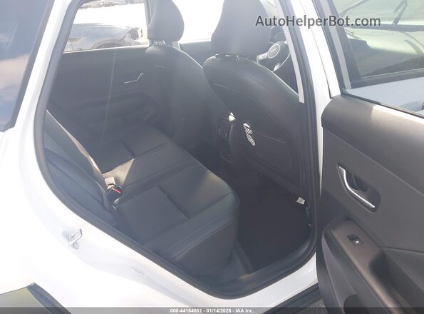 KM8HD3A38TU377072 2026 HYUNDAI KONA White Widok naklejki z numerem VIN