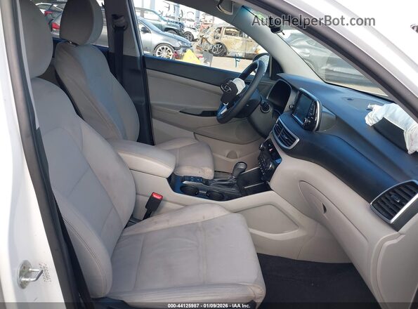 KM8J33AL5MU320270 2021 HYUNDAI TUCSON Белый Вид салона спереди
