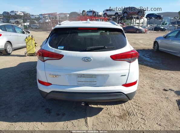 KM8J3CA43JU766020 2018 HYUNDAI TUCSON White 