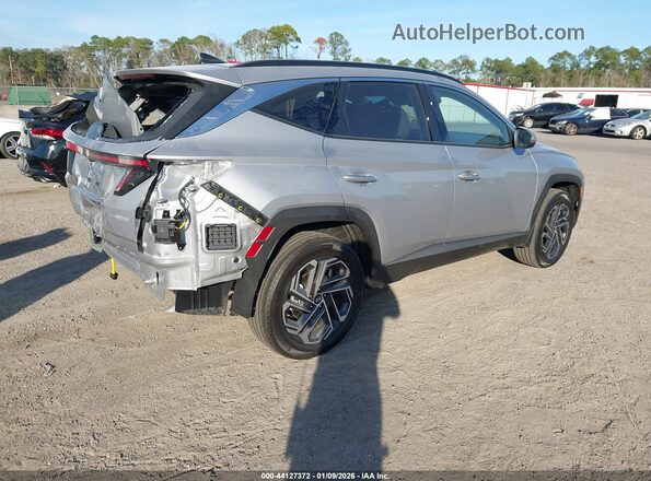 KM8JEDD12TU409593 2026 HYUNDAI TUCSON HYBRID Серебряный Задняя правая четверть
