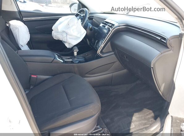 KM8JFCAE9NU108403 2022 HYUNDAI TUCSON White Widok wnętrza z przodu