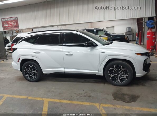 KM8JFCD14RU159287 2024 HYUNDAI TUCSON HYBRID Белый Вид задней части салона