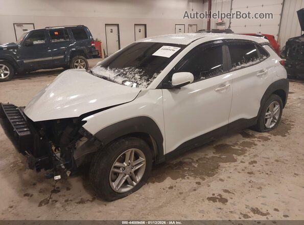 KM8K1CAAXMU664315 2021 HYUNDAI KONA White Передня ліва чверть
