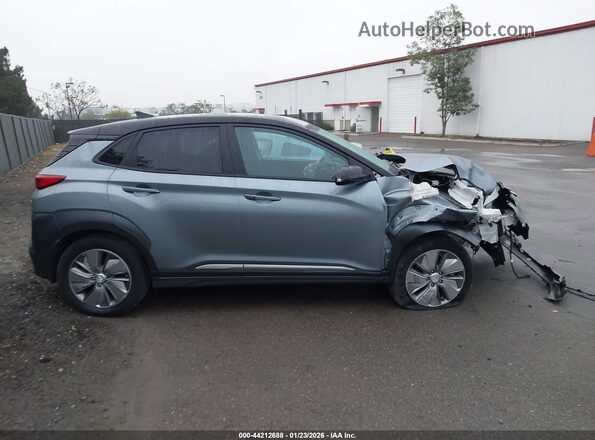 KM8K23AG6LU090635 2020 HYUNDAI KONA ELECTRIC Gray Widok wnętrza z tyłu