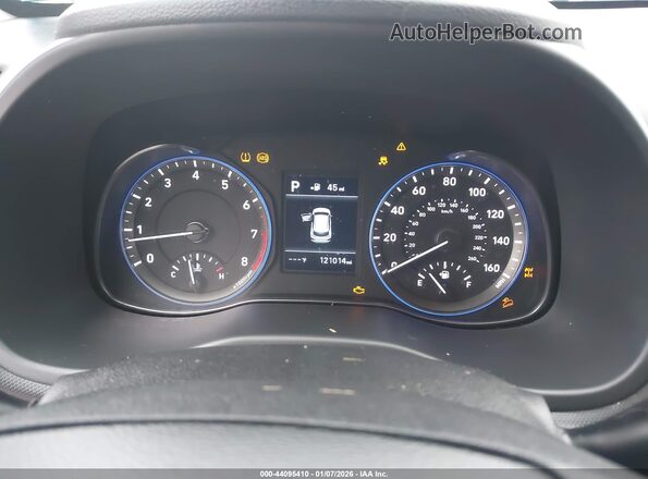 KM8K2CAA7JU077062 2018 HYUNDAI KONA Red Հետևի նստատեղերի տեսք