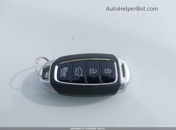KM8K33AG3MU111441 2021 HYUNDAI KONA ELECTRIC White Widok deski rozdzielczej