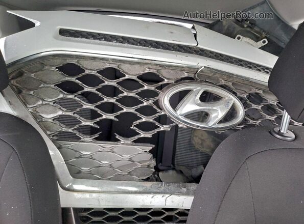 KM8K3CA55JU182134 2018 HYUNDAI KONA White 
