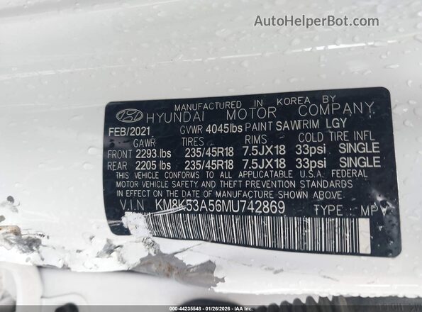 KM8K53A56MU742869 2021 HYUNDAI KONA White Vista del compartimento del motor