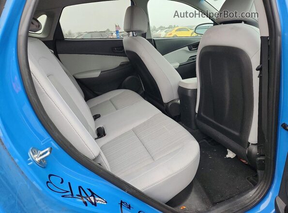 KM8K6CAB4NU919990 2022 HYUNDAI KONA Blue უკანა სალონის ხედი