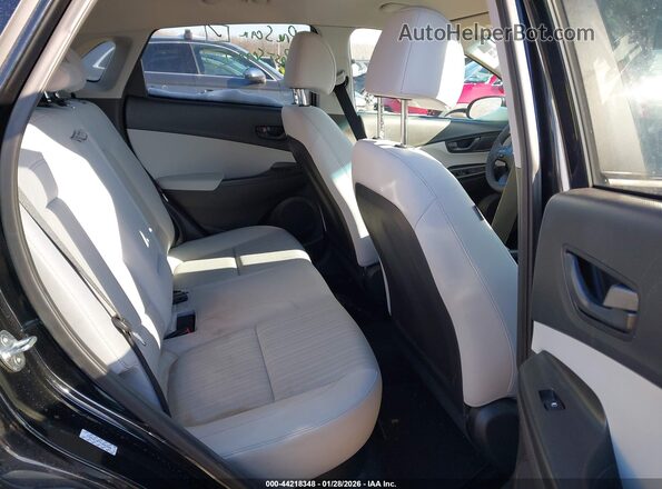 KM8K6CAB7PU003680 2023 HYUNDAI KONA Black 