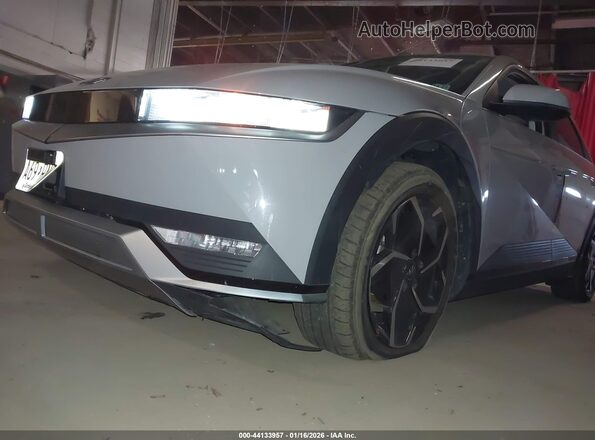KM8KM4AB6PU123854 2023 HYUNDAI IONIQ 5 Gray ხელსაწყოთა პანელის ხედი