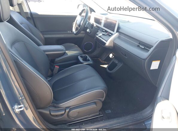 KM8KN4AE2PU147205 2023 HYUNDAI IONIQ 5 Green Front interior view