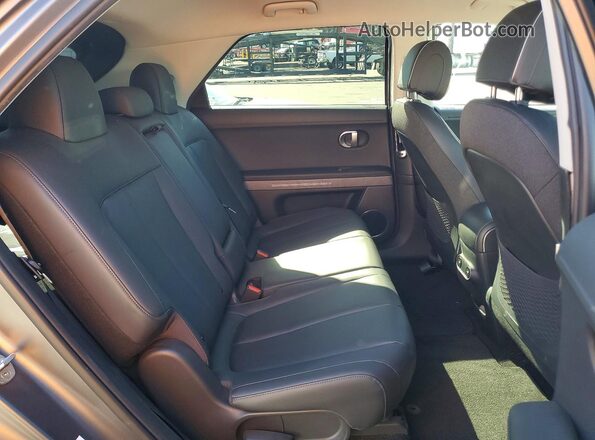 KM8KNDAF4NU047919 2022 HYUNDAI IONIQ Gray Widok wnętrza z tyłu